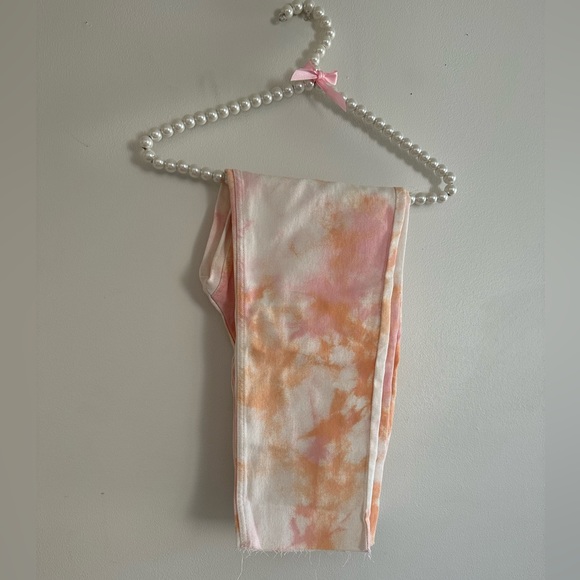 H&M| NWT Girls Tye-Dye Raw Hem Jeans - Picture 10 of 10